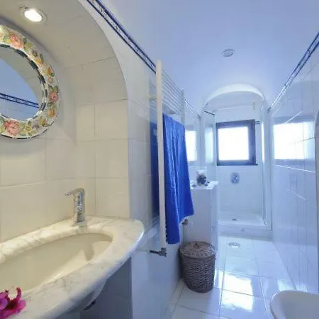Sleeps 6 Air Con Wifi Casa vacanze *